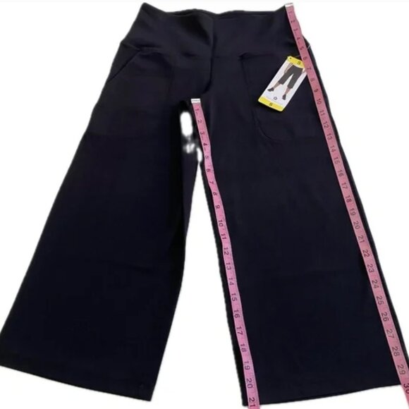 NWT Tuff Athletics Ladies' Vida Capri, Pull-On, Wide Leg Hem, Black, Small - Picture 14 of 15